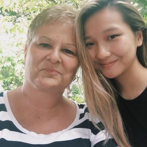 Meet your Posher, Michele